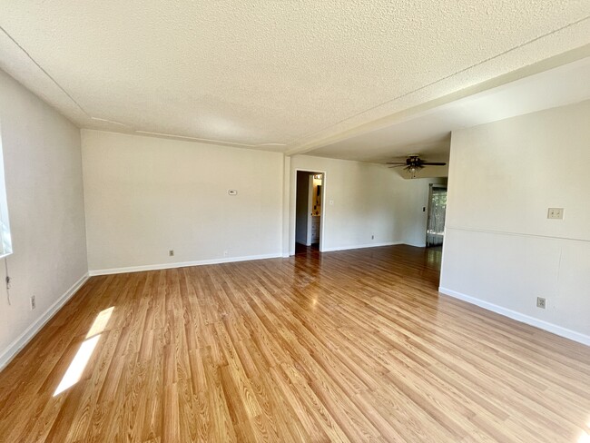 Building Photo - 1797 Wyrick Ave