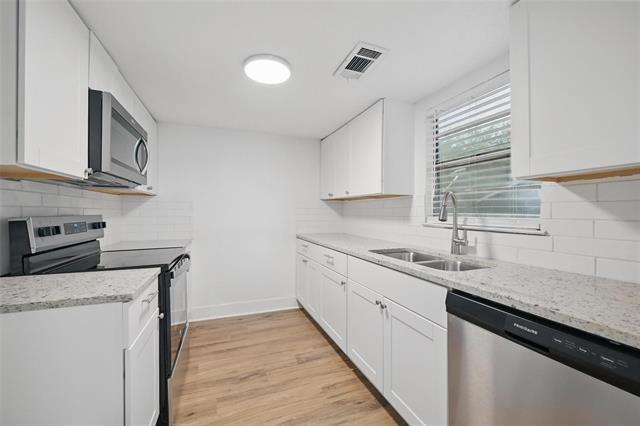 Foto del edificio - 906 E Houston St