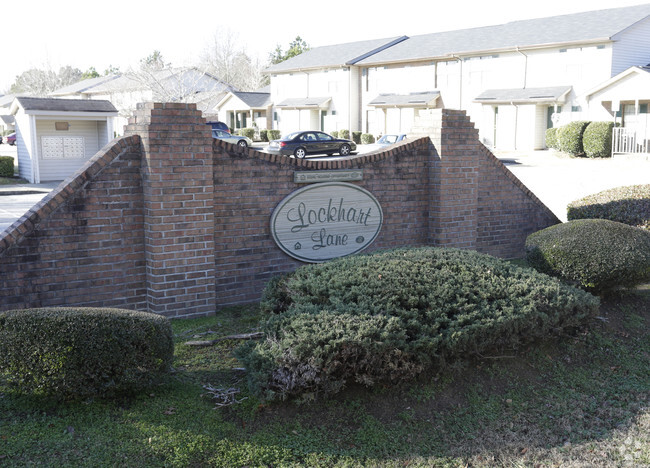 Foto del edificio - Lockhart Lane Apartments