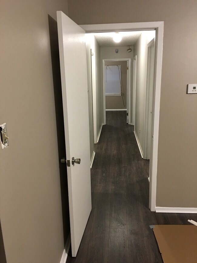 Foto del edificio - 548 Pin Oak Cove