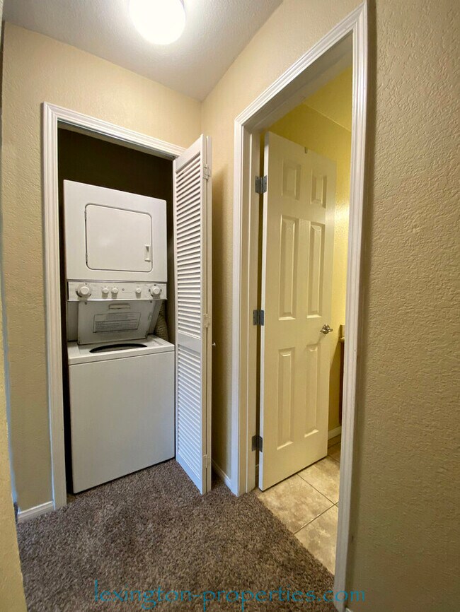 Foto del edificio - Stunning, 2Bed/2Bath, Condo Home with Views!