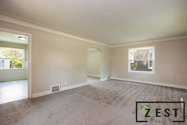Foto del edificio - BEAUTIFUL 3 BD 1.5 BATH HOME!