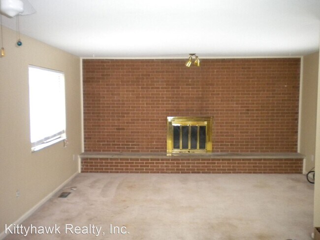 Building Photo - 3013 Creekview Cir