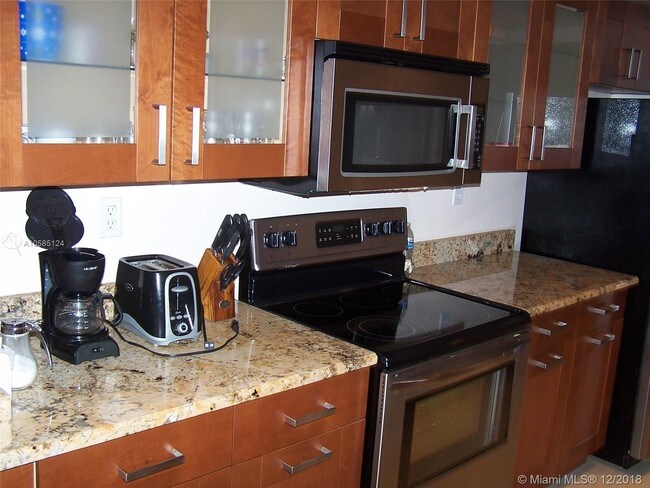 Foto del edificio - 7451 NW 16th St
