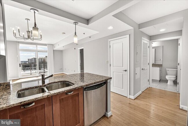 Foto del edificio - 5750 Bou Ave