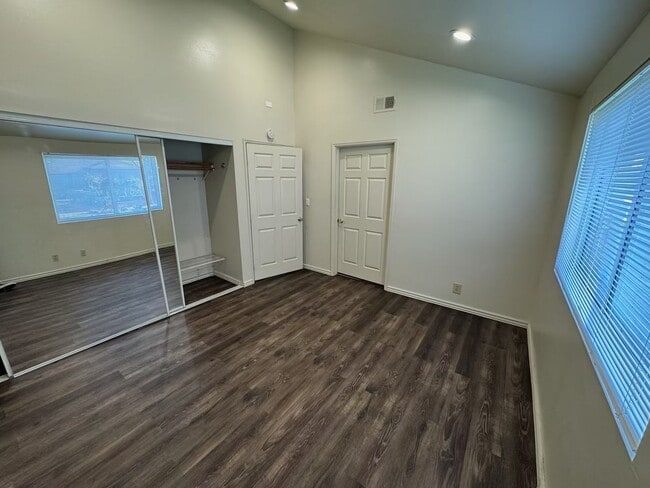 Foto del edificio - 4 Bedroom Home