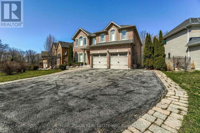Building Photo - 24 Sandbanks Dr