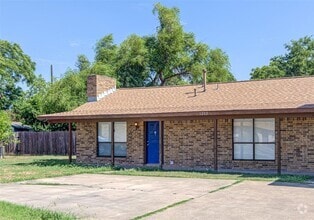 Building Photo - 1202 Westcott Dr