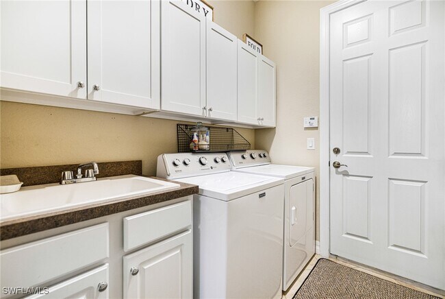 Foto del edificio - 12809 Fairway Cove Ct