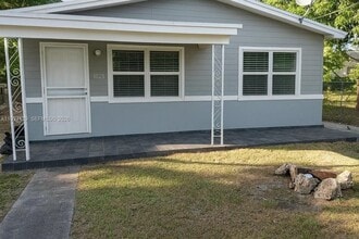 Building Photo - 1023 NW 33rd St