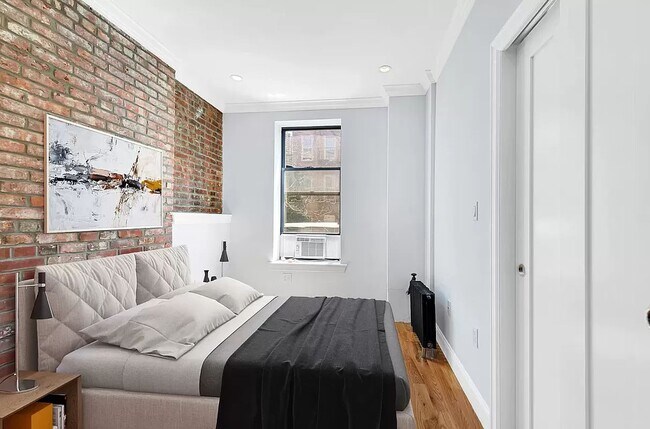 Building Photo - 440 West 47th Street