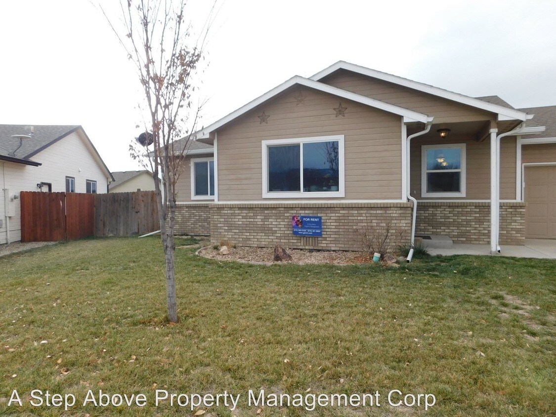 Primary Photo - 3 br, 2 bath House - 637 Orion Court