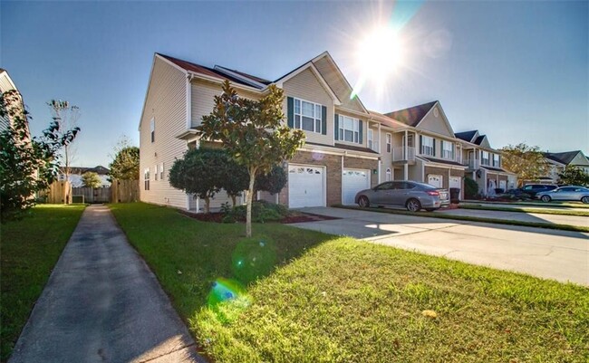 Building Photo - 2305 Bizzone Cir