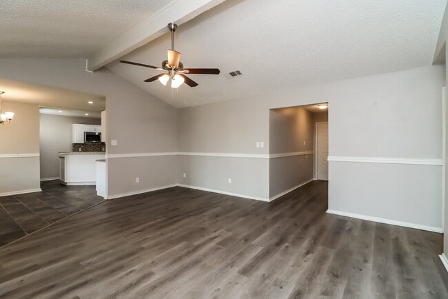 Building Photo - 508 Berkshire Ct