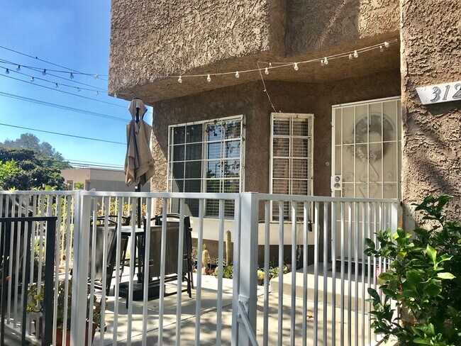 Foto del edificio - 3125 Brighton Ave