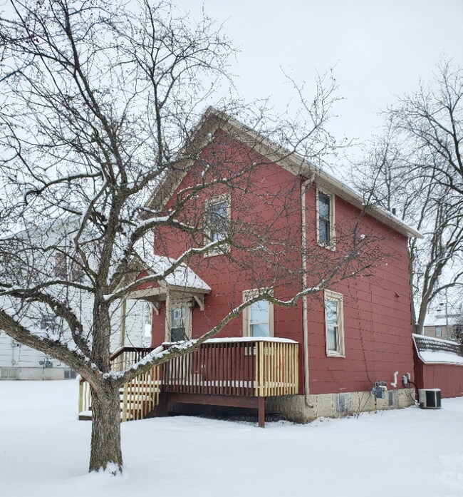 Building Photo - 235 Taylor St