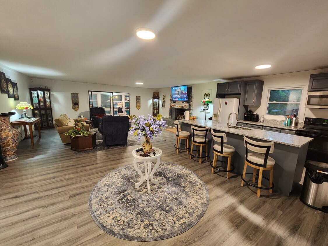 Foto principal - 2203 Swiss Pine Lake Dr