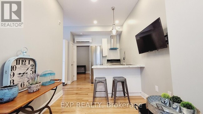 Photo du bâtiment - 101 - 157-159 JAMES STREET