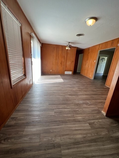 Building Photo - 4314 Driftwood Pl