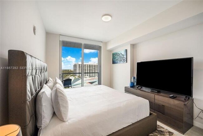 Foto del edificio - 3900 Biscayne Blvd