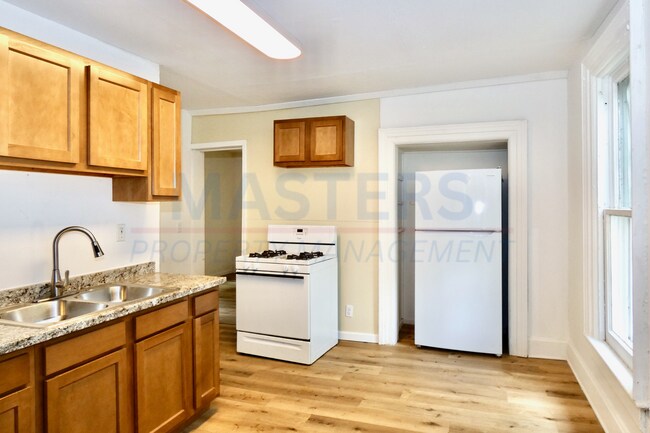 Foto del edificio - 1026 Oakwood Ave
