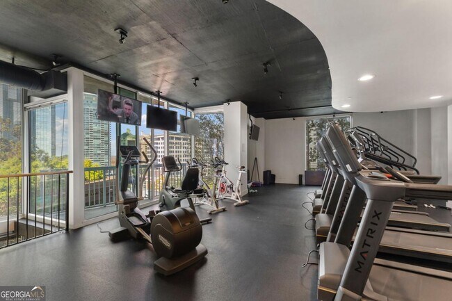 Foto del edificio - 3324 Peachtree Rd NE