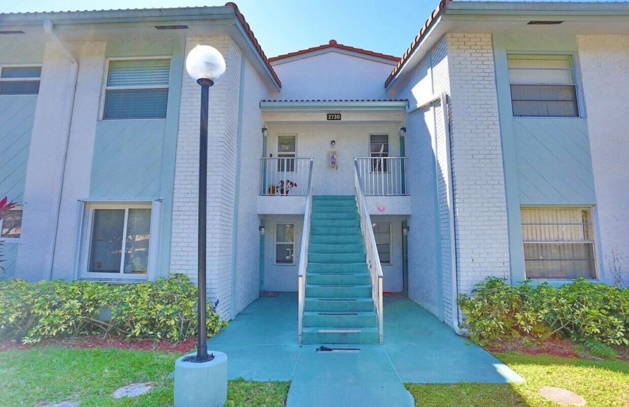 Photo - 2730 Forest Hills Blvd (Coral Springs, FL)