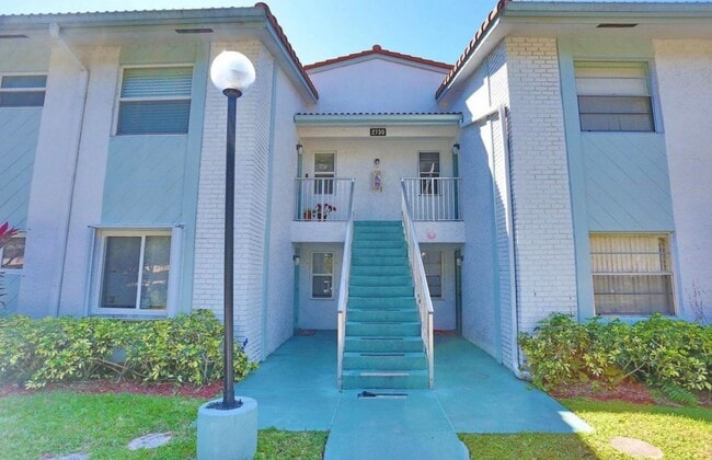 Photo - 2730 Forest Hills Blvd Apartment