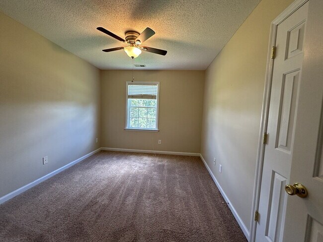 Foto del edificio - 408 Southbridge Dr