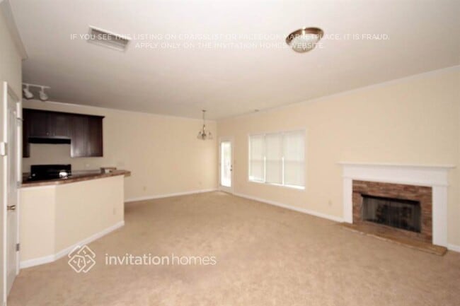Foto del edificio - 8123 Brookbend Dr