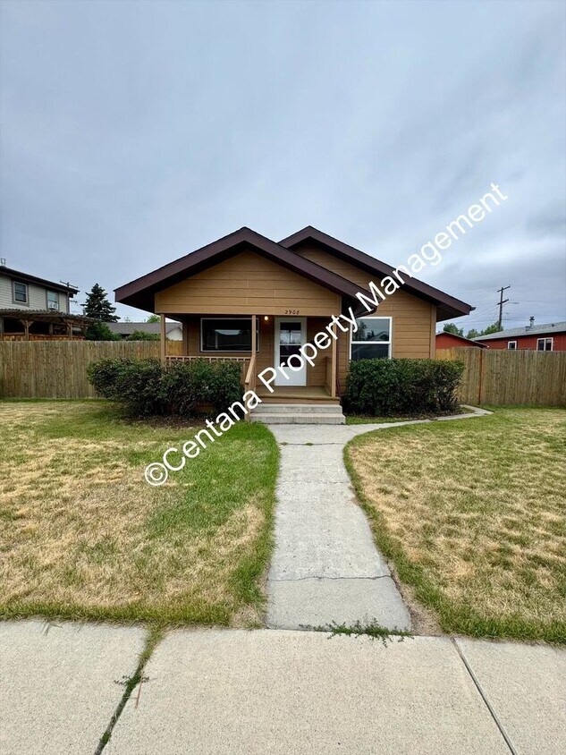 Primary Photo - Remodeled 3 Bed 1 Bath on the Flats!