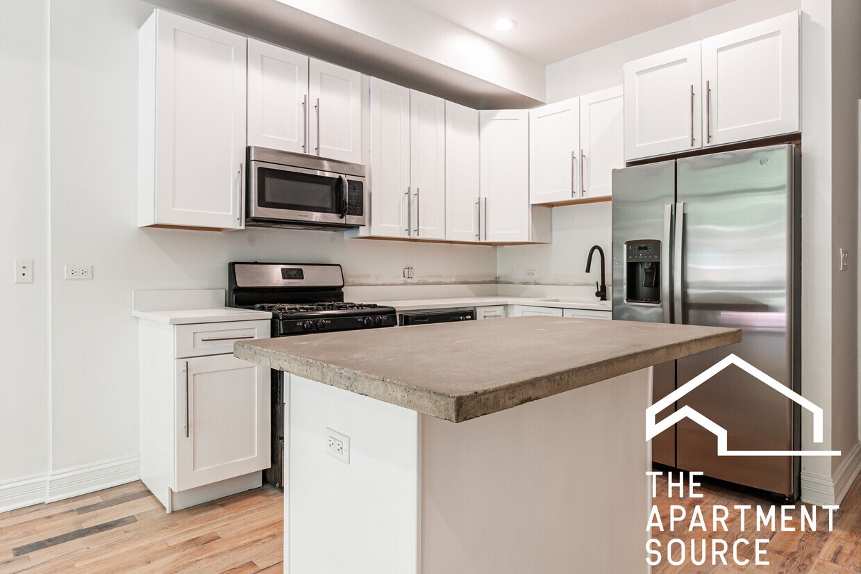 Foto principal - 5733 N Winthrop Ave