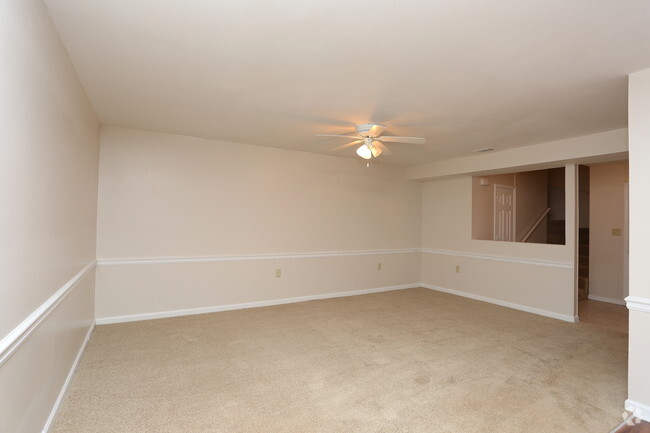 Living Room - Hampton Townhomes