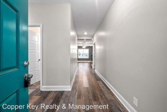 Foto del edificio - 3 br, 3 bath House - 1369 Dan Brown Drive