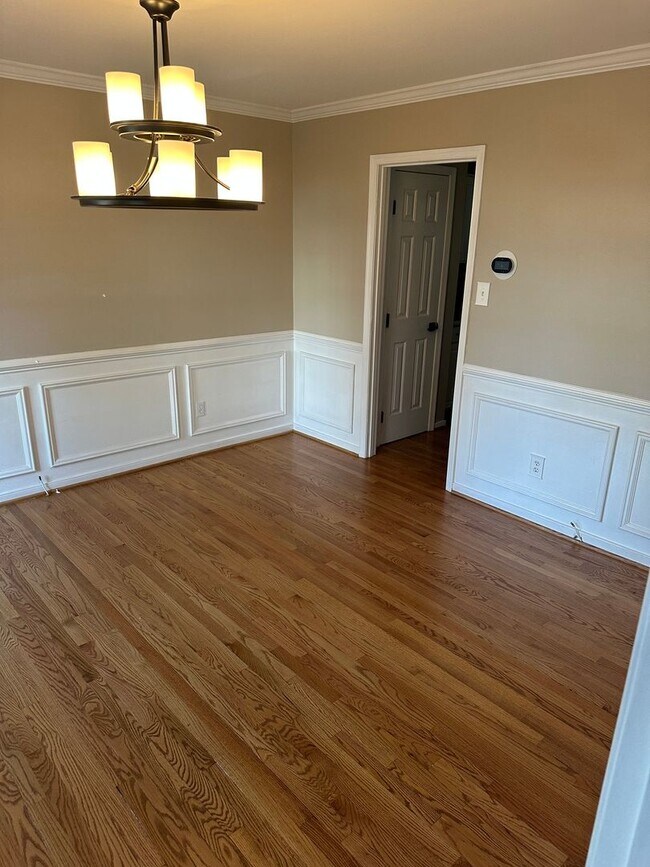Foto del edificio - 3000 Sandy Bluff Pl