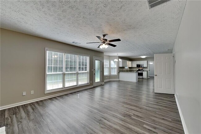 Foto del edificio - 105 Meadow Crest Ct