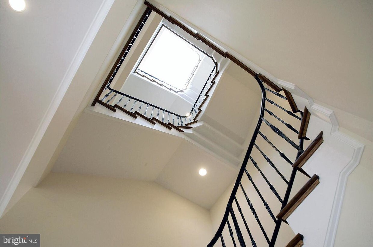 2138 Bancroft Pl NW, Washington, DC 20008 Townhome Rentals in