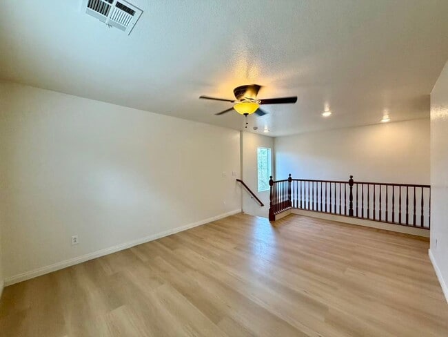 Building Photo - 11183 Ranch Valley St
