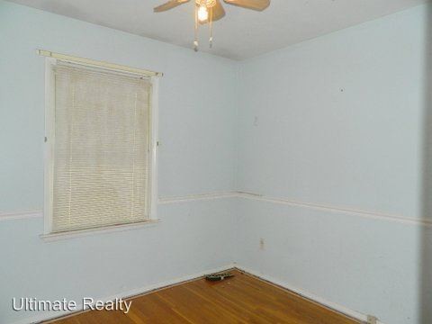 Building Photo - 3 br, 1.5 bath House - 1621 Cork Court