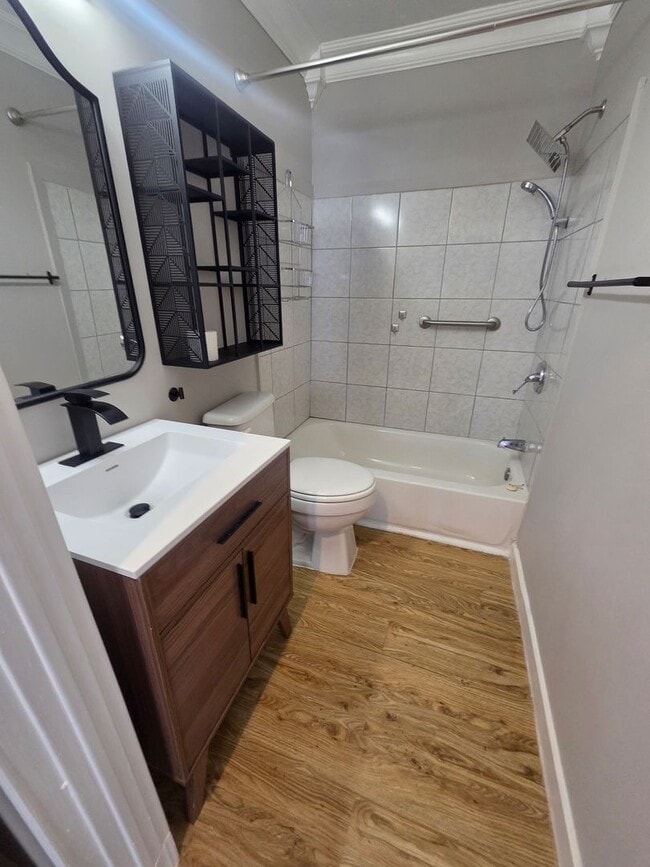 Building Photo - Renovated 2 bed home in Gadsden, AL!