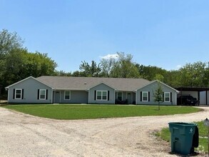 Building Photo - 172 Mill Branch Ln