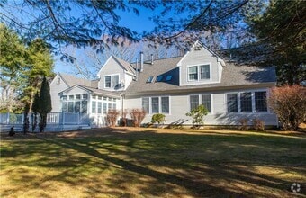 Building Photo - 85 Sheep Farm Dr