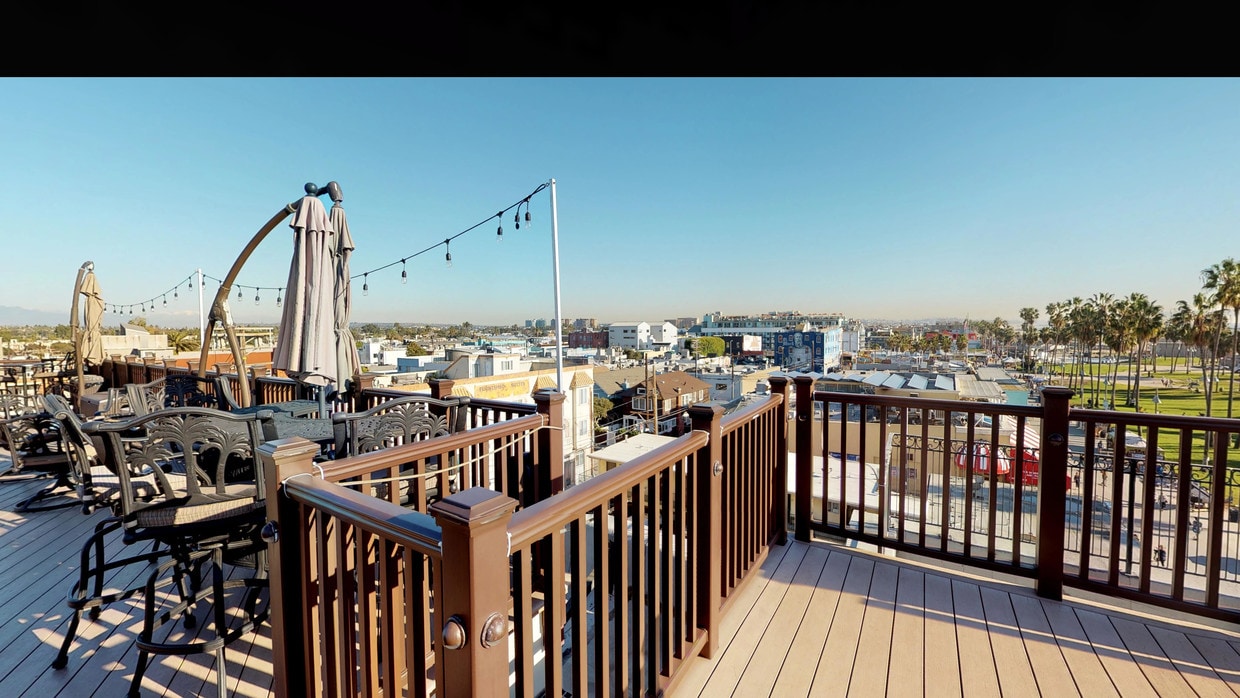 Photo - Boardwalk Flats - Ocean Front Studios Apartments