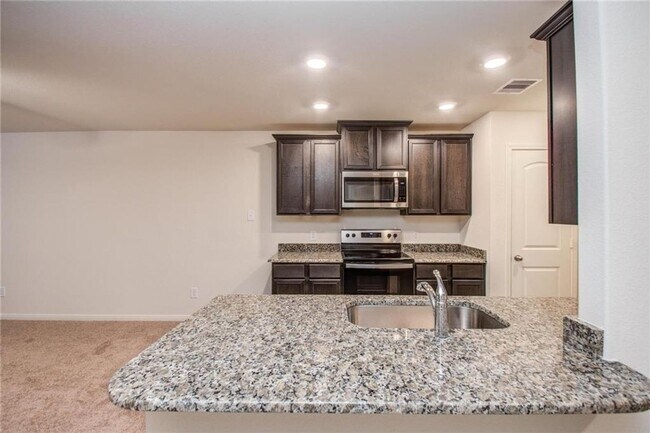 Foto del edificio - Charming 3BR House in Cleveland