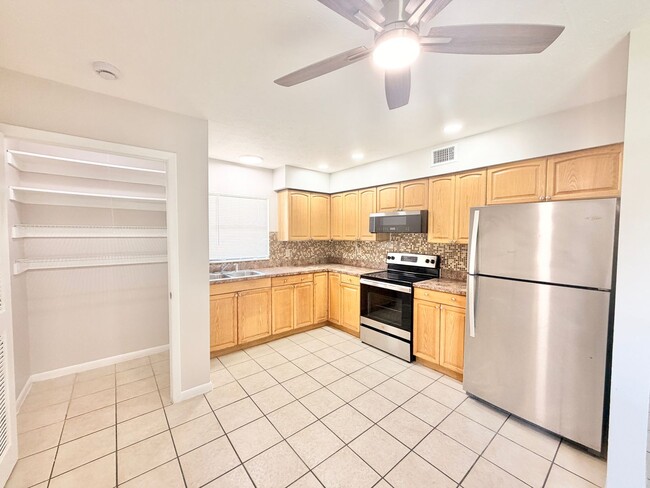 Building Photo - 3047 Tropicana Blvd