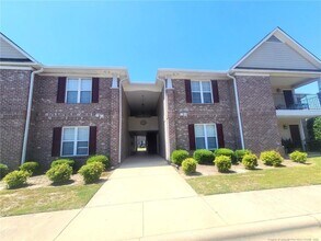 Building Photo - 1761 Renwick Dr