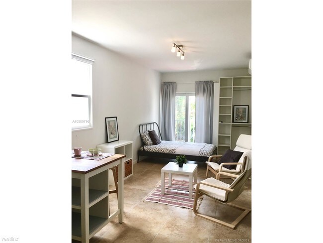 Foto del edificio - 444 SW 3rd St