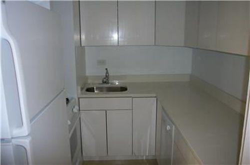 Foto del edificio - 335 E 38th St