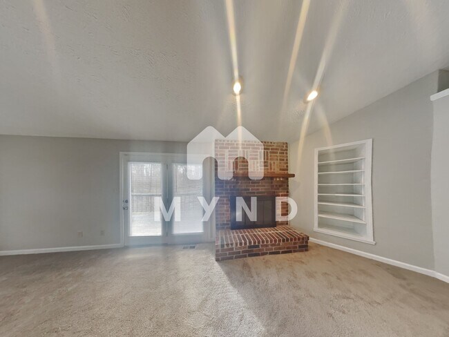 Building Photo - 4021 E 46th St