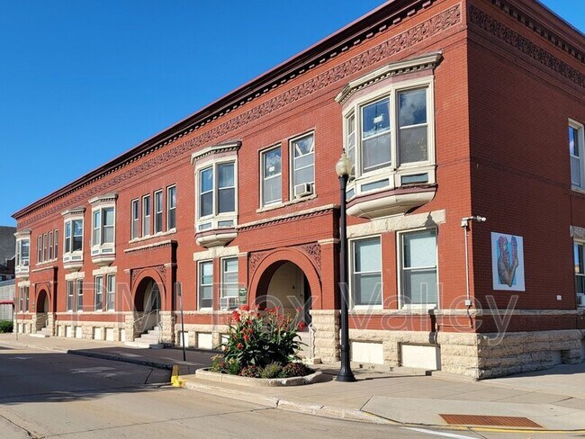 Foto del edificio - 136 High Ave